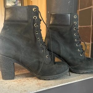 Black lace up timberland heeled boots